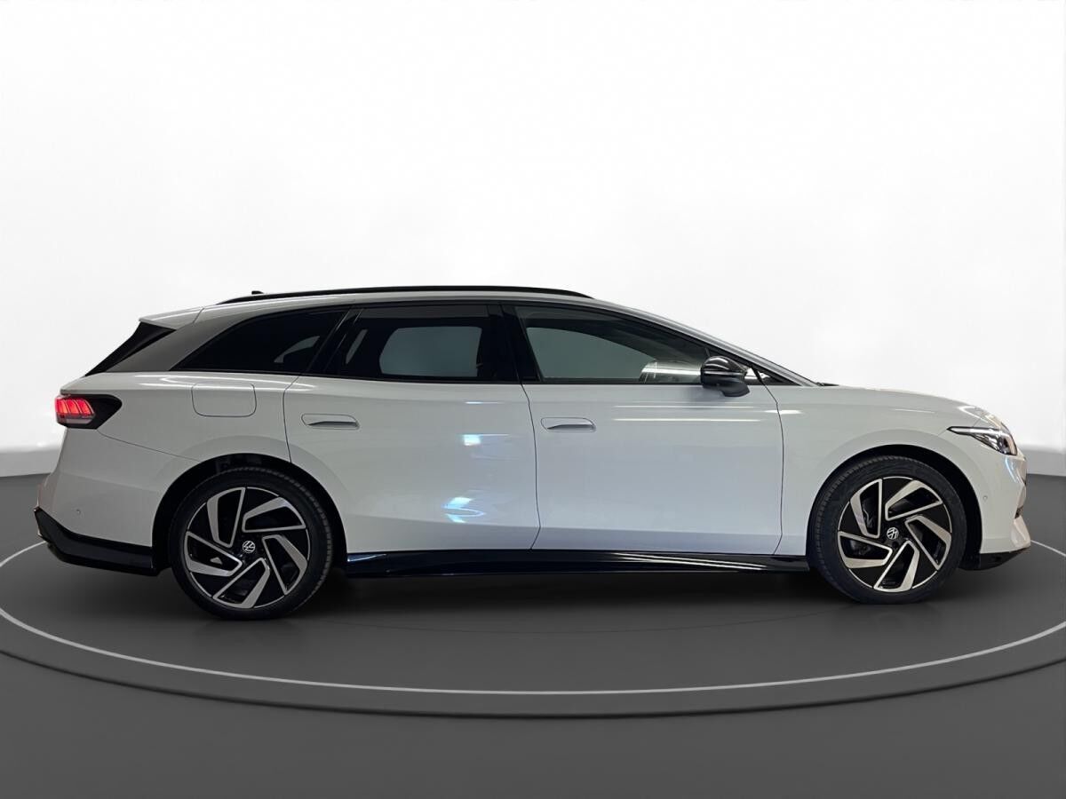 Volkswagen ID.7 Tourer Pro LED LM 20" Navi ACC Head-Up 360°