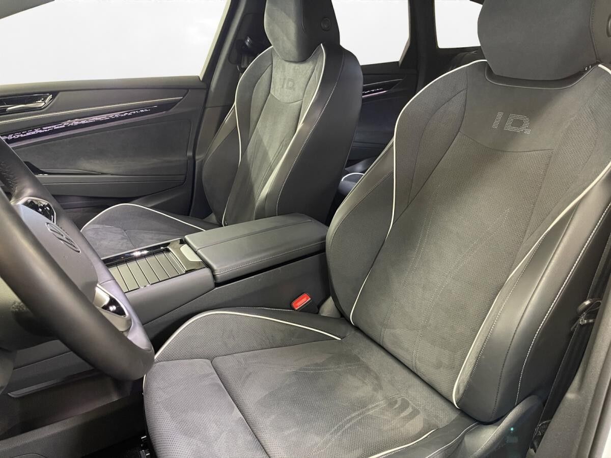 Volkswagen ID.7 Tourer Pro LED LM 20" Navi ACC Head-Up 360°