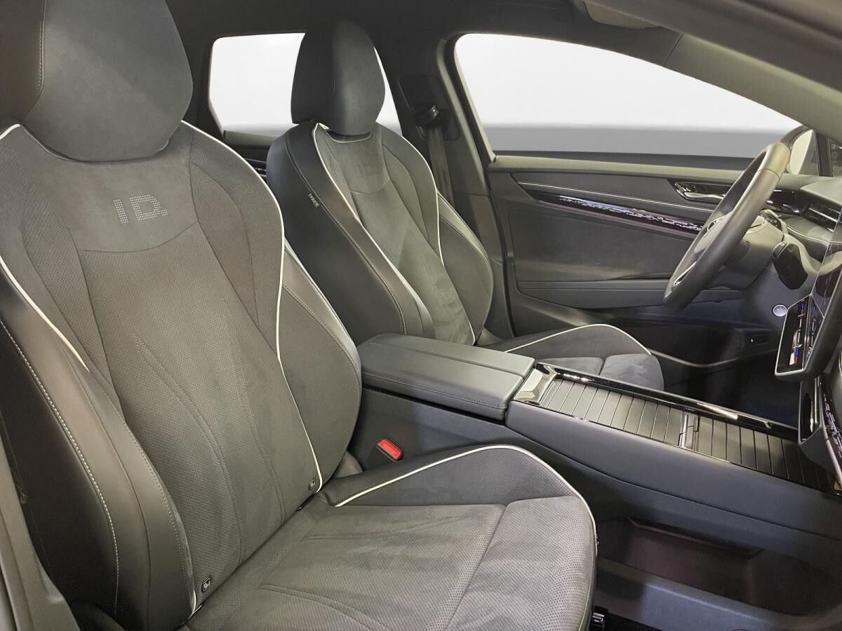 Volkswagen ID.7 Tourer Pro LED LM 20" Navi ACC Head-Up 360°