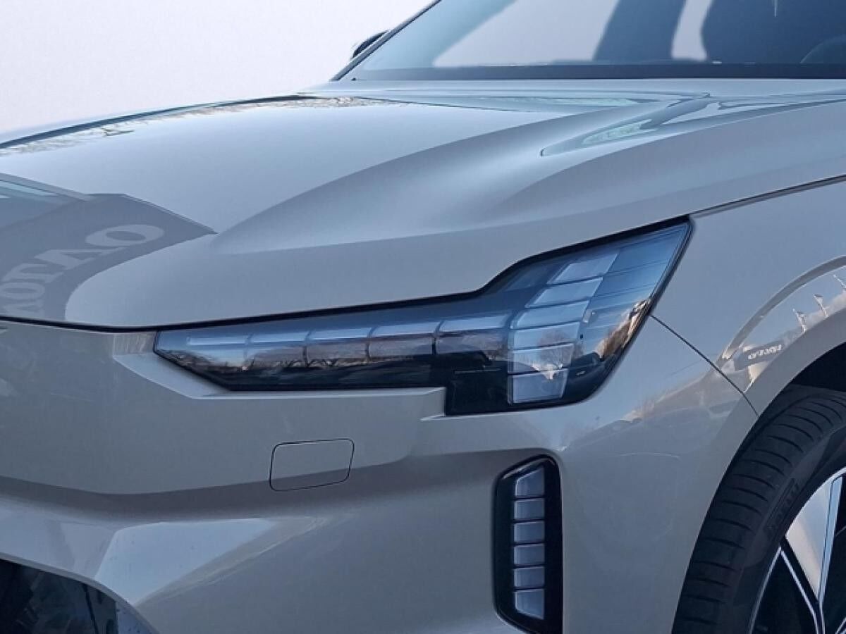 Volvo EX90 Performance Pure Electric AWD Twin Ultra 7-Sitzer**SOFORT**