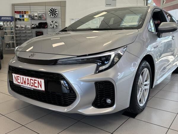 Suzuki Swace Ihr zuverlässiger Partner für jede Fahrt. Komfort und Effizienz vereint!