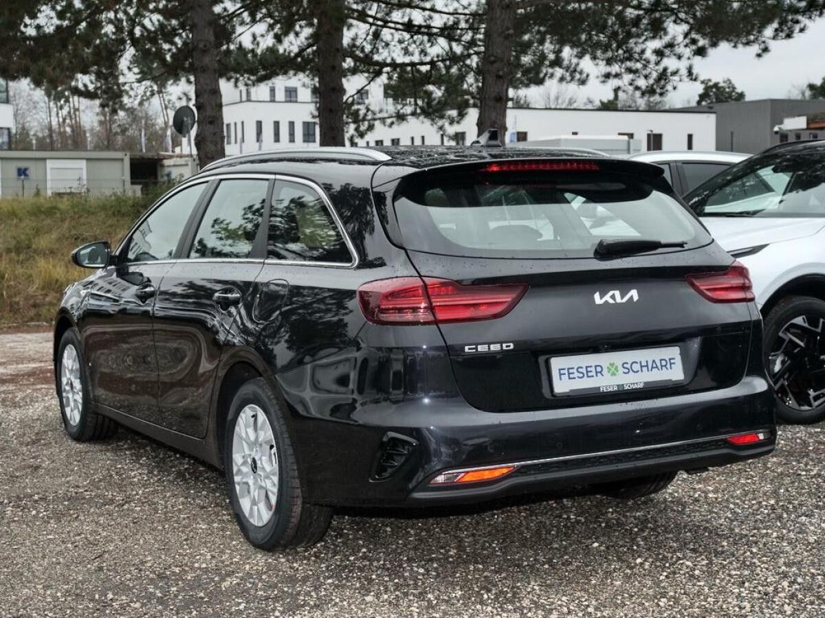 Kia Ceed SW Ceed Sportswagon 1.5T DCT7 VISION KOMFORT+ NAVI