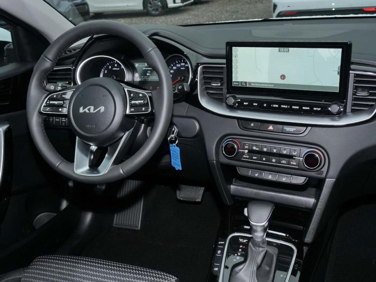 Kia Ceed SW Ceed Sportswagon 1.5T DCT7 VISION KOMFORT+ NAVI