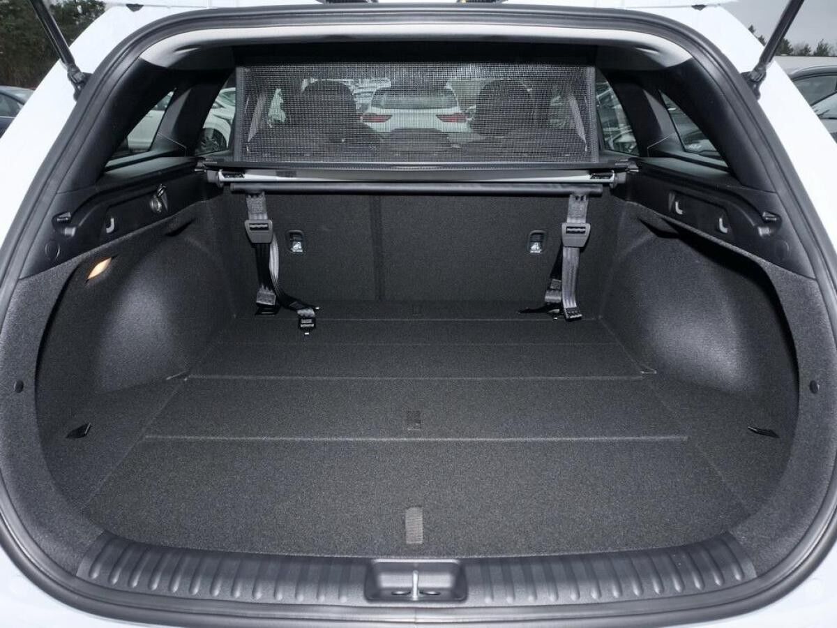 Kia Ceed SW Ceed Sportswagon 1.5T DCT7 VISION KOMFORT+ NAVI