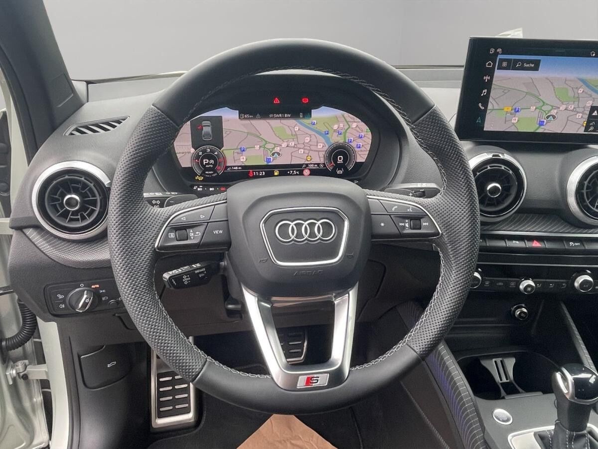 Audi Q2 35 TDI S line Matrix Navi AHK Kamera