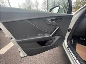 Audi Q2 35 TDI S line Matrix Navi AHK Kamera