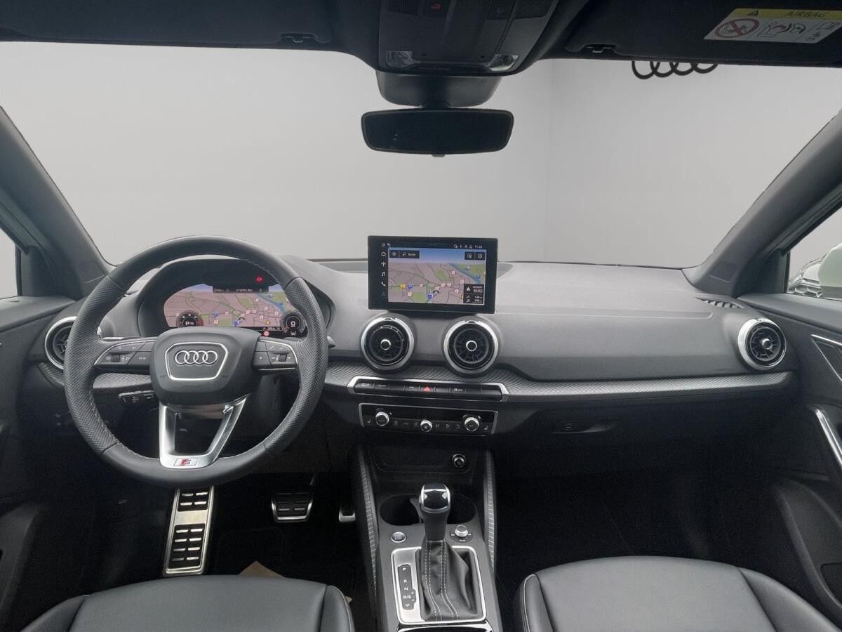 Audi Q2 35 TDI S line Matrix Navi AHK Kamera
