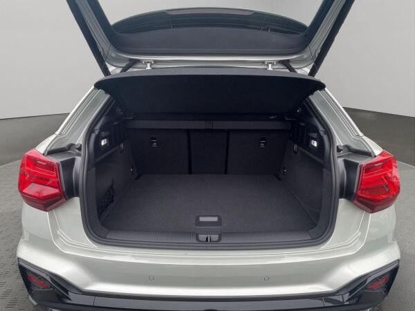 Audi Q2 35 TDI S line Matrix Navi AHK Kamera
