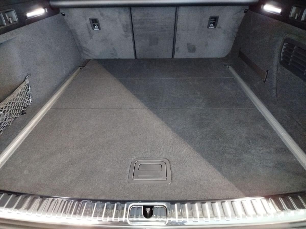 Audi RS6 Avant performance tiptronic HD Matrix-LED RS-Sportabgasanlage Standheizung