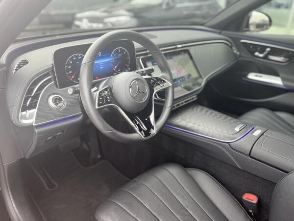 Mercedes-Benz E 450 d 4M T Avantgarde+AHK+Distronic+DigiLight+