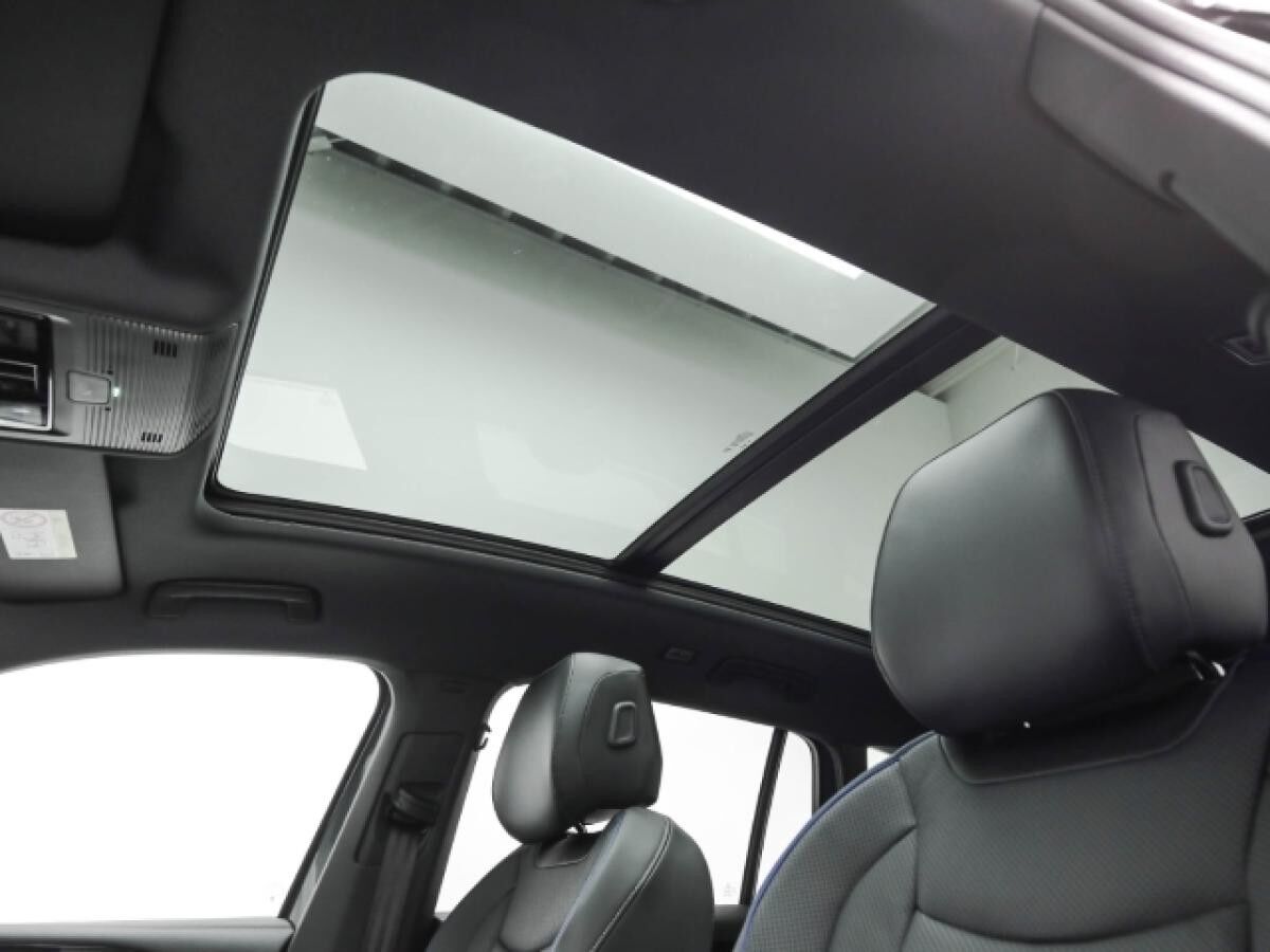 Volkswagen Tiguan R-Line 2.0 TSI 4M DSG AHK Navi Pano Leder