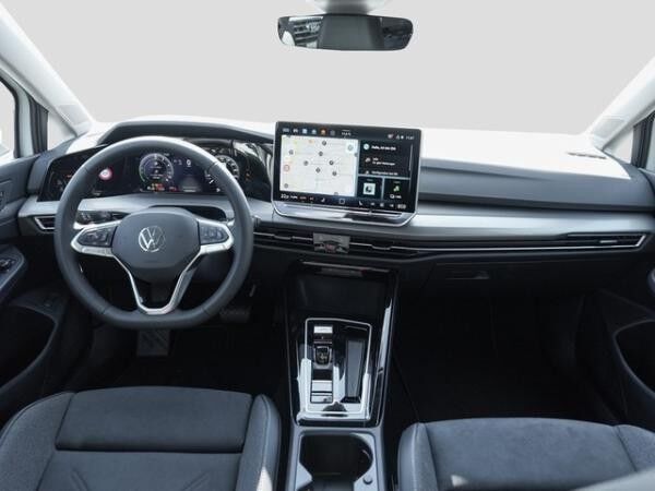 Volkswagen Golf Style 1,5l eHybrid OPF DSG / VLW