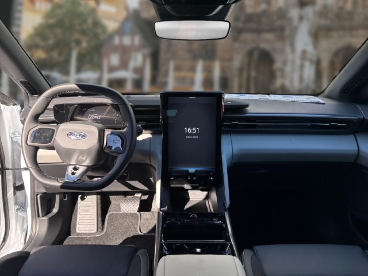 Ford Capri RWD 77kWH 286PS HUD LED elektr. Heckklappe 360 Kamera