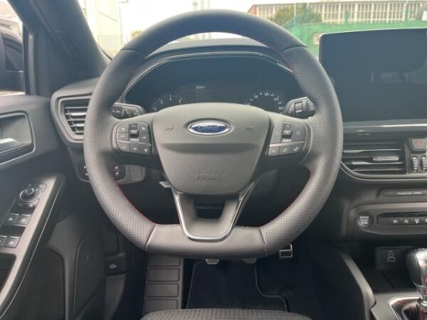 Ford Focus ST-Line 1.0 EB M-Hybrid 125PS LED ACC CarPlay Alu Kamera