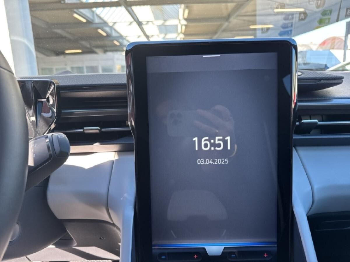 Ford Capri RWD 77kWH 286PS HUD LED elektr. Heckklappe 360 Kamera