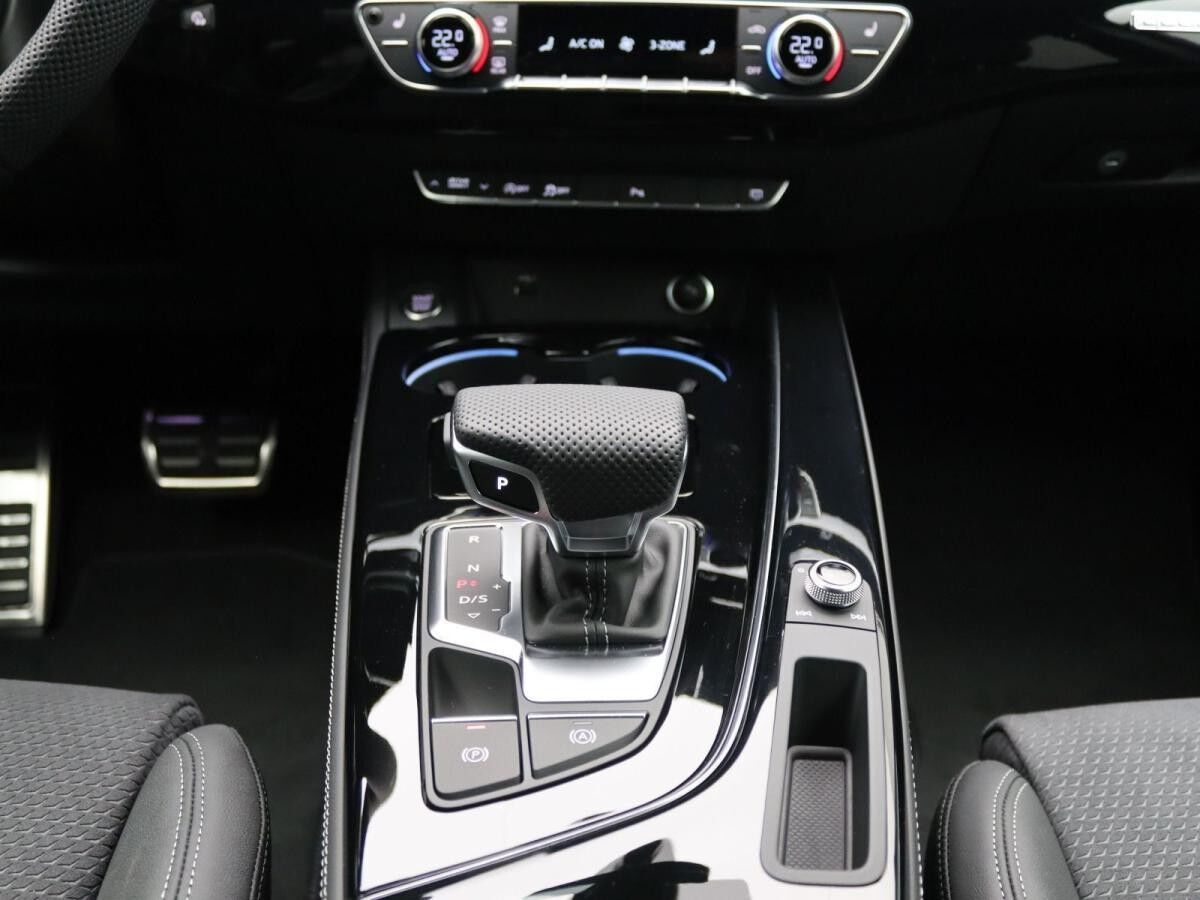 Audi A4 Avant competition edition 40TFSI quattro/ AHK