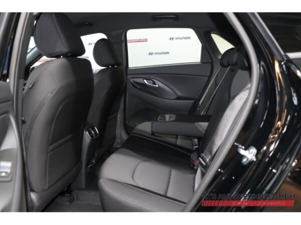 Hyundai i30 Advantage 1.0 T-GDi DCT Navi LED Apple CarPlay