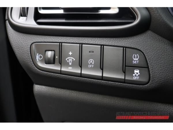 Hyundai i30 Advantage 1.0 T-GDi DCT Navi LED Apple CarPlay