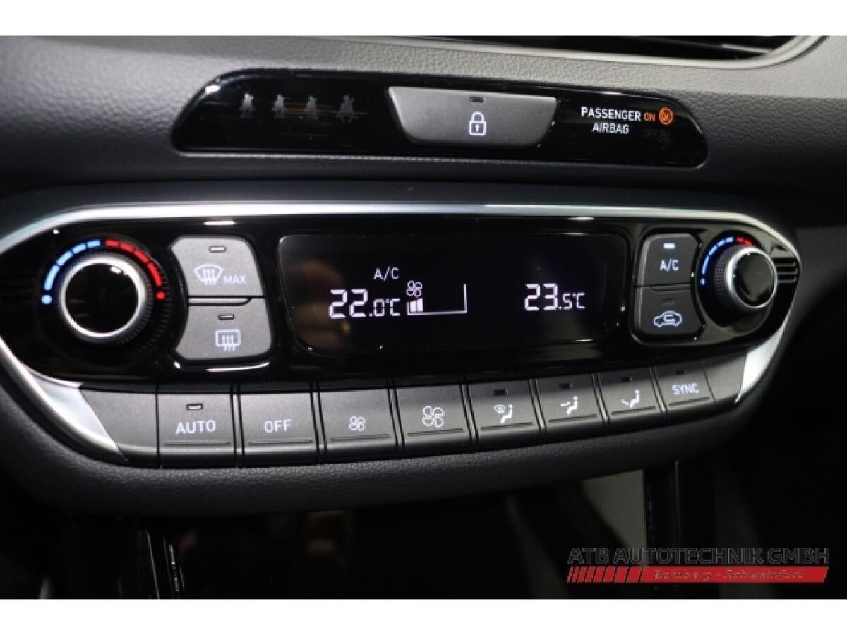 Hyundai i30 Advantage 1.0 T-GDi M/T Navi LED Apple CarPlay