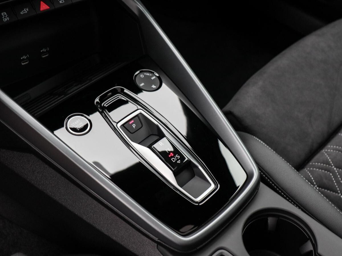 Audi A3 Sportback S line 45 TFSI e S tronic Audi A3 Sportback S line 45 TFSI e S tronic