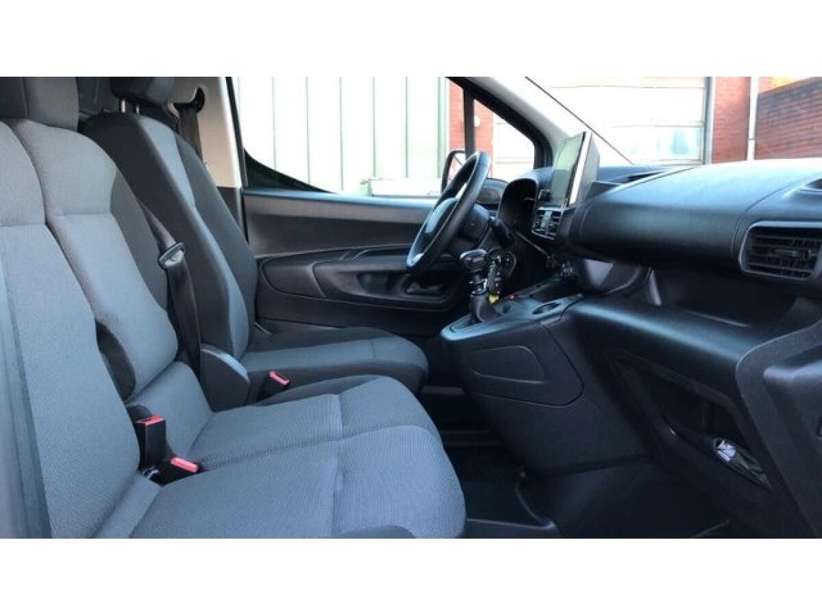 Toyota Proace City 1,5l D Meister L1*CAM*EPH*Temp*AppleCarplay*M+S