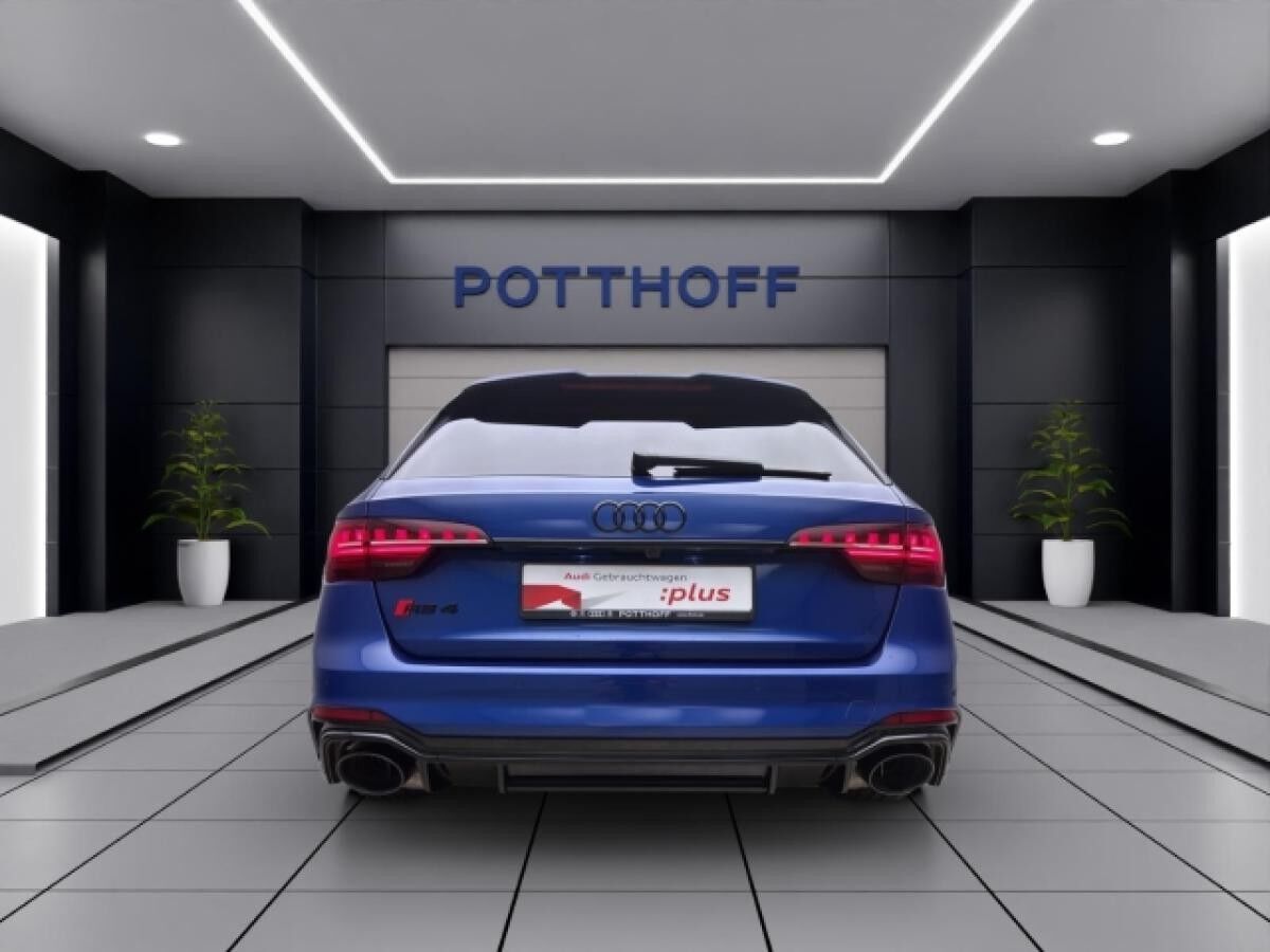 Audi RS4 Avant Q PANO NAVI+ MATRIX B&O HuD