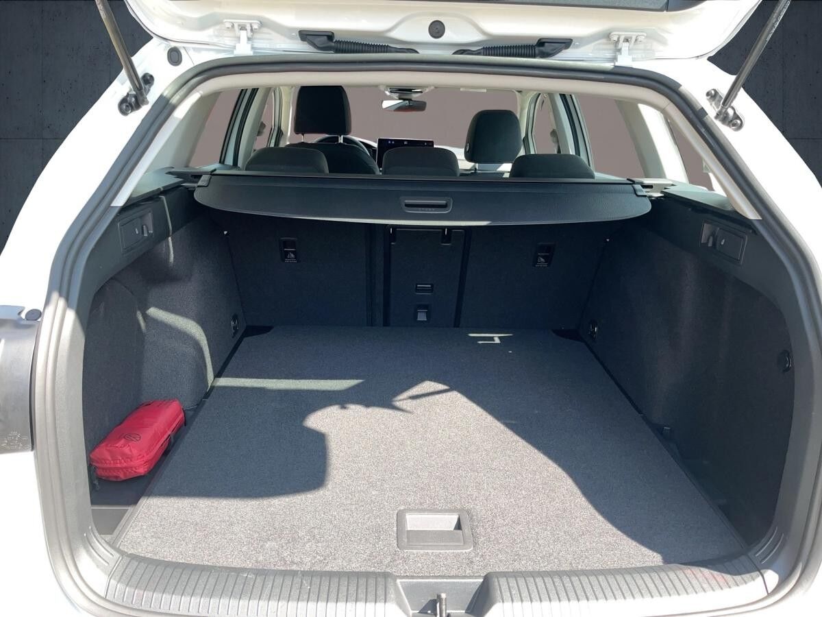 Volkswagen Golf Variant Life 1.5 TSI DSG R-KAMERA LED ACC