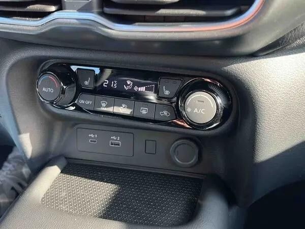 Nissan Juke Acenta 1.0 DIG-T 84KW/114PS Komfort Paket Klima Kamera
