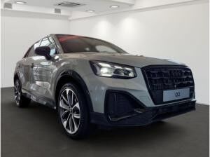 Audi Q2 S line TFSI Matrix LED Parkasistent GRA Smartph. interface