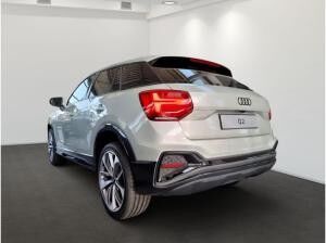 Audi Q2 S line TFSI Matrix LED Parkasistent GRA Smartph. interface