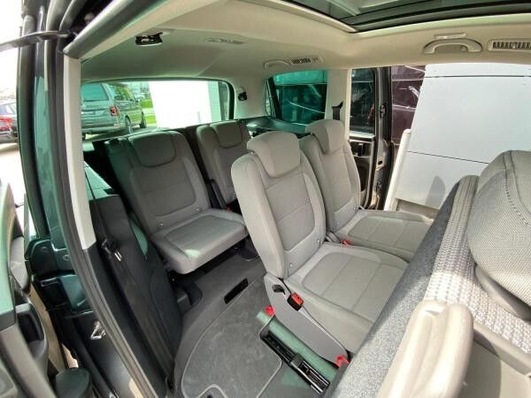 Volkswagen Sharan 1.4 TSI DSG Comfortlin NAVI PANO RFK AHK