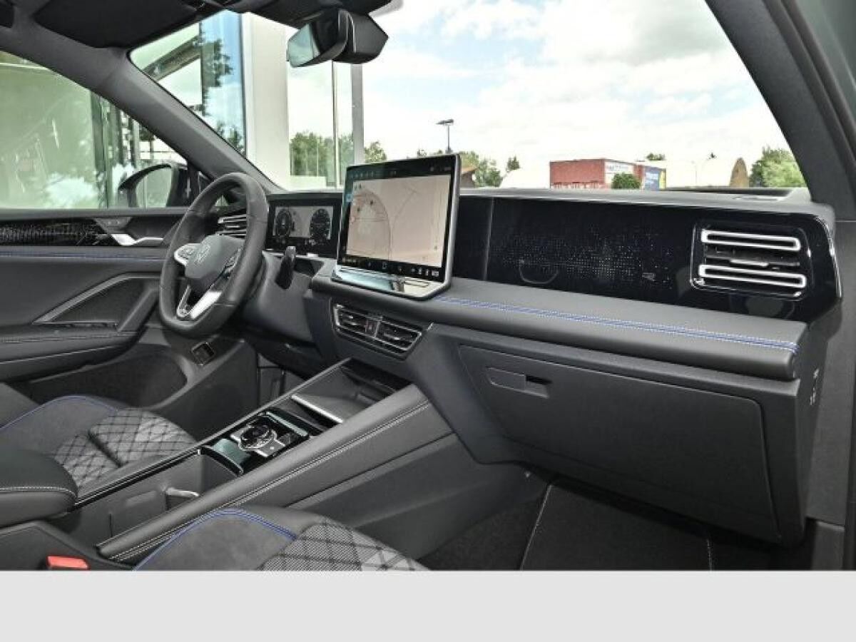 Volkswagen Tiguan 1.5 eHybrid DSG OPF R-Line SOFORT VERFÜGBAR Black Style ProMax AHK Pano