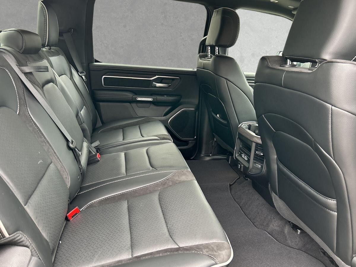 Dodge RAM 1500 Modellj.25 Twin-Turbo Laramie Sport LPG