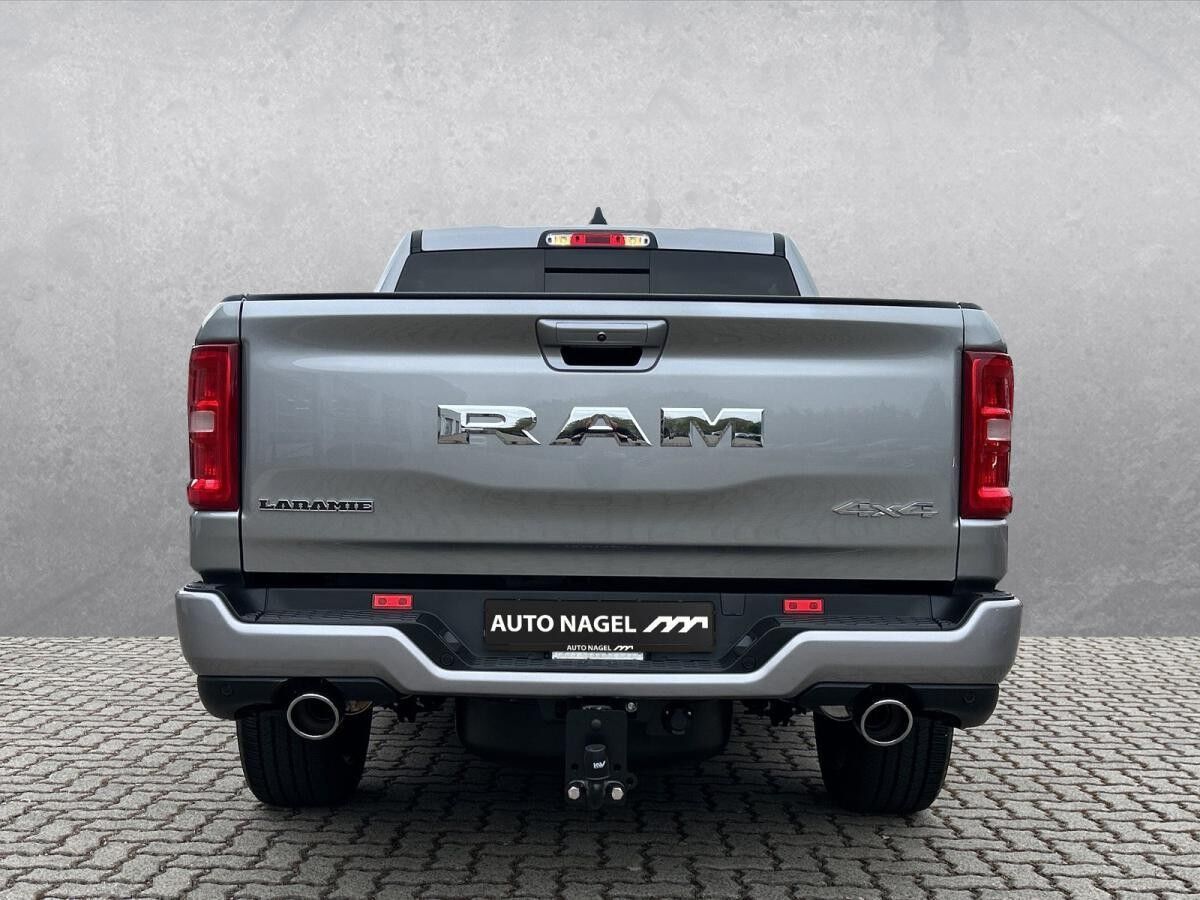 Dodge RAM 1500 Modellj.25 Twin-Turbo Laramie Sport LPG