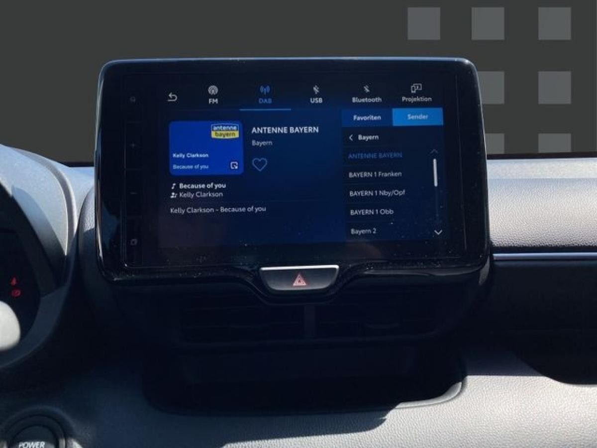 Toyota Yaris 1.5 Hybrid 116 CVT Teamplayer +Safety+Win