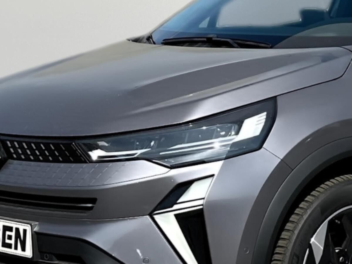 Renault Captur Techno 140 Navigation*Ganzjahresreifen*SHZ*Lenkradheitzung*LED