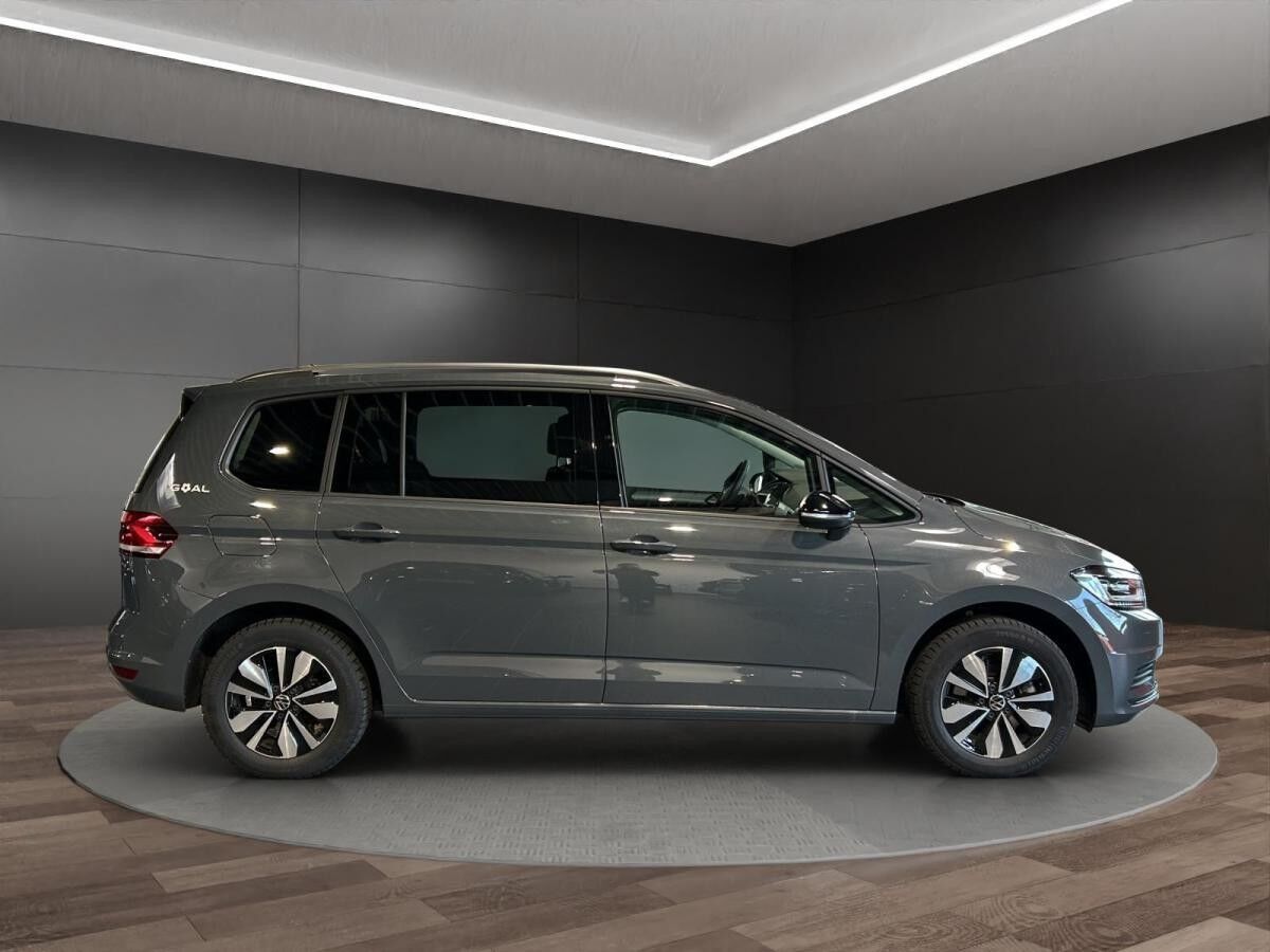 Volkswagen Touran GOAL 1.5 TSI*AHK*CAM*IQ-LIGHT*DSG*SHZ*ACC
