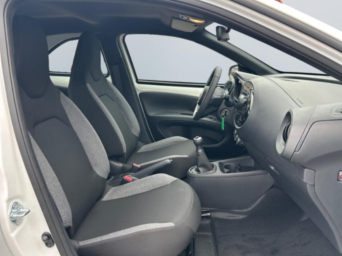 Toyota Aygo X Business Edition | CarPlay | Sitzheizung | Sofort! ⚡