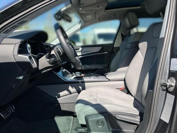 Audi A6 Avant sport 55 TFSIe S-Line / Head-up, Pano