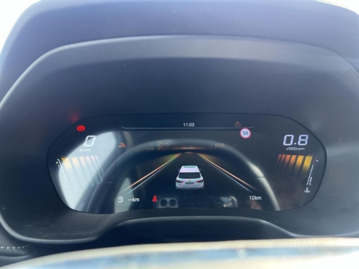 MG ZS Benzin  Standard  🌹 Schaltgetriebe  Farbe Wählbar !! 😁