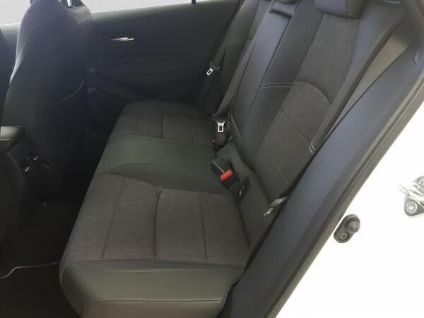 Toyota Corolla 2,0 178PS Touring Sports Kombi Hybrid Teamplayer  inkl. Technik-Paket **Engelbart-Aktion**