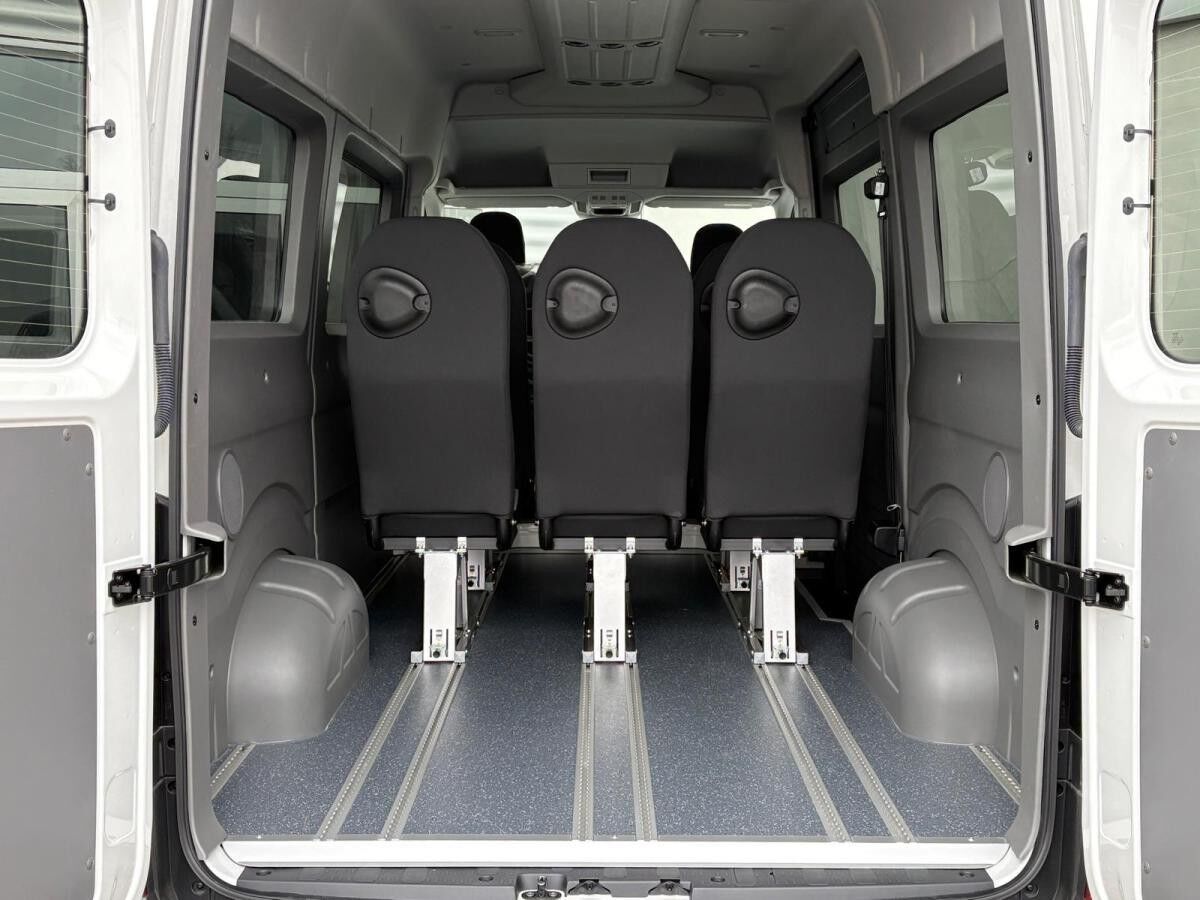 Volkswagen Crafter Kombi HD 130KW Automatik LED