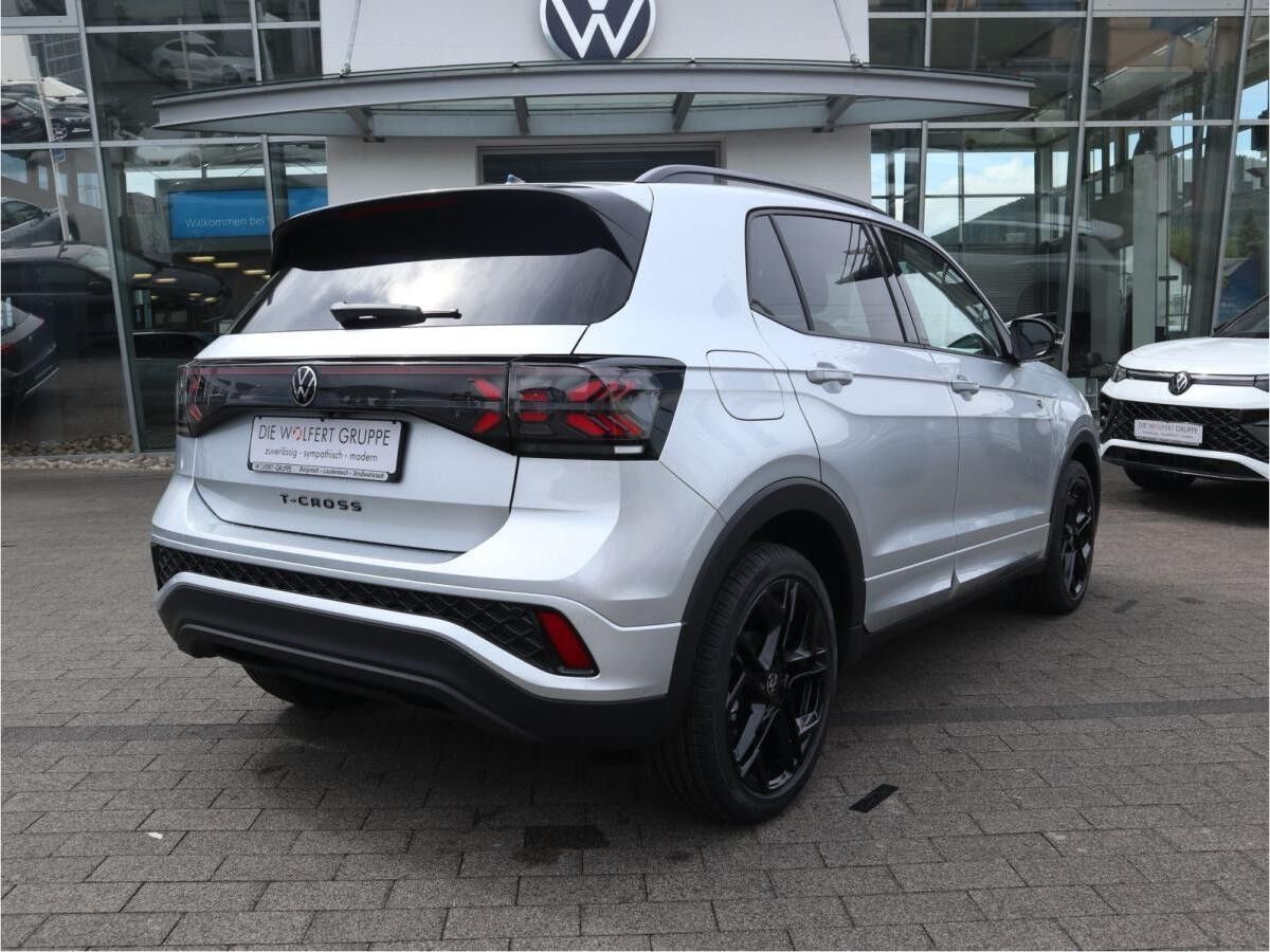 Volkswagen T-Cross R-Line 1.5 TSI ACT OPF (150 PS) DSG*AHK*RFK*BLACKSTYLE*NAVI*