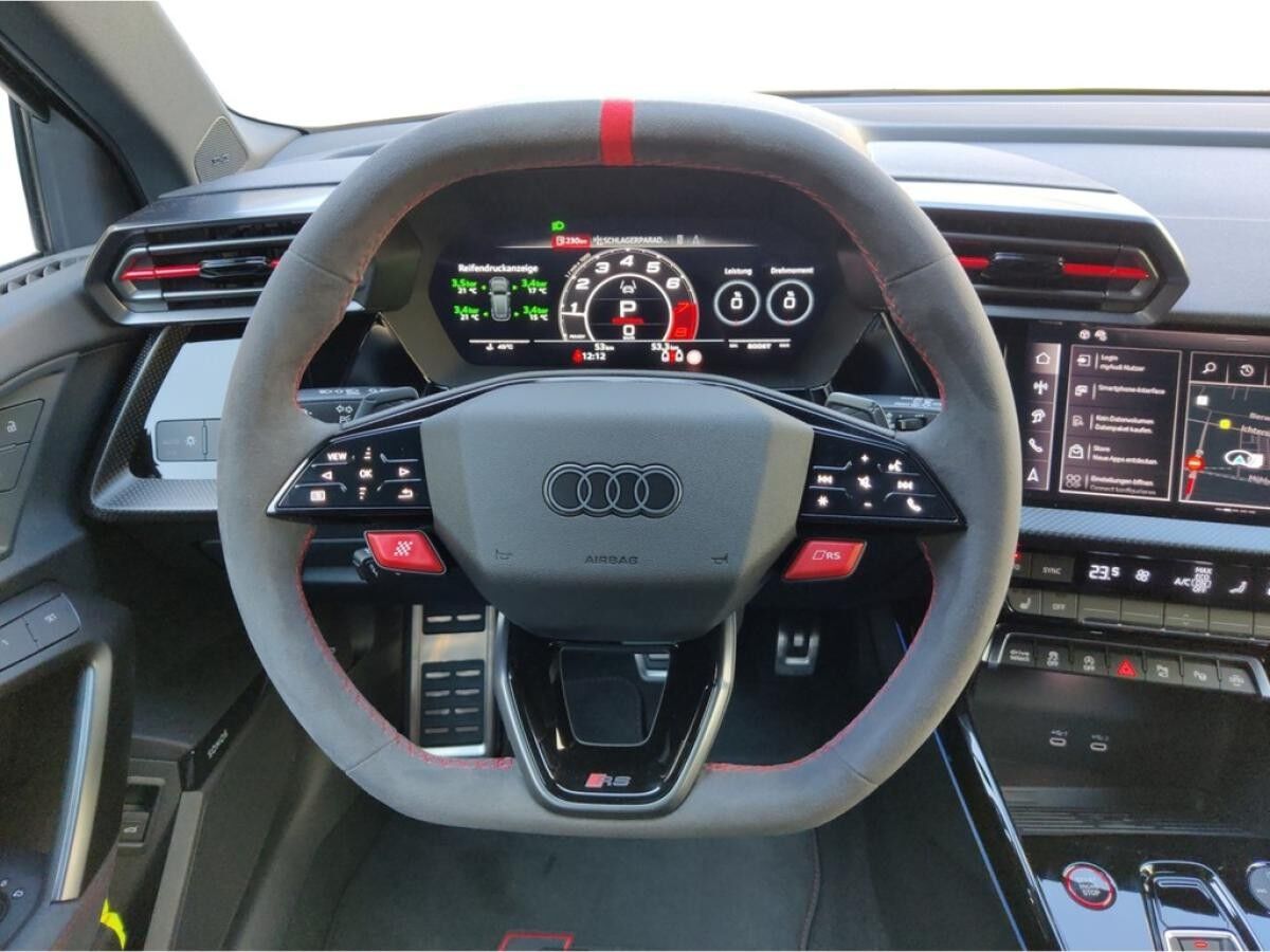 Audi RS3 Sportback S tronic PANO*HUD*MATRIX*NAV*SHZ*ACC*PARKLENK*KAMERA*SONOS*EL.SITZE+HECKKL*VMAX*TOTW*VIRTU