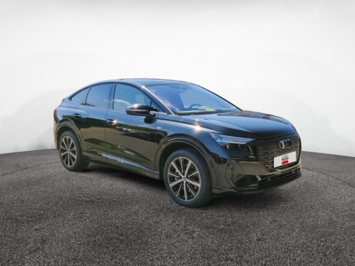 Audi Q4 e-tron Sportback 45 quattro S line Matrix AHK