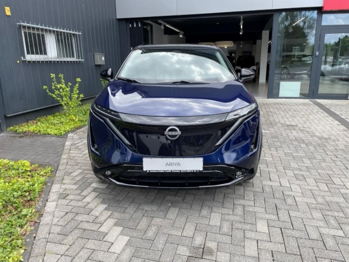 Nissan Ariya EVOLVE e-4ORCE 87kWh 306PS HUD El. Panodach Navi Leder Digitales Cockpit