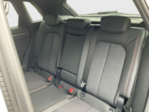 Audi Q3 35 TDI 2x S line AHK Keyless Magnetic Ride