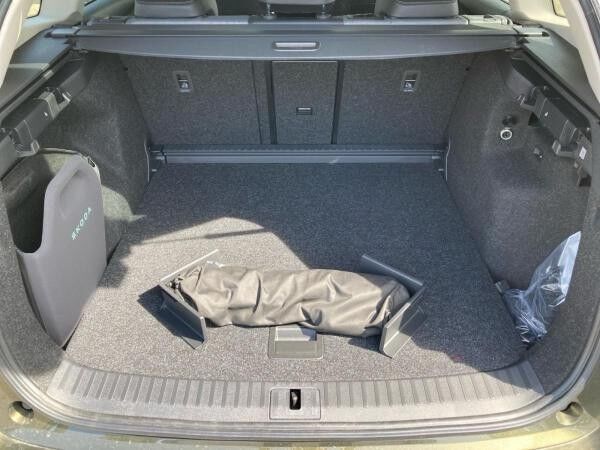 Skoda ENYAQ 60 20" Pano SHZ Navi Kamera ACC AHK *SONDERAKTION*