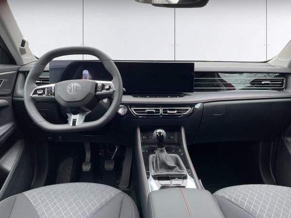 MG HS Comfort + viel Platz + LED + Klimaautomatik +