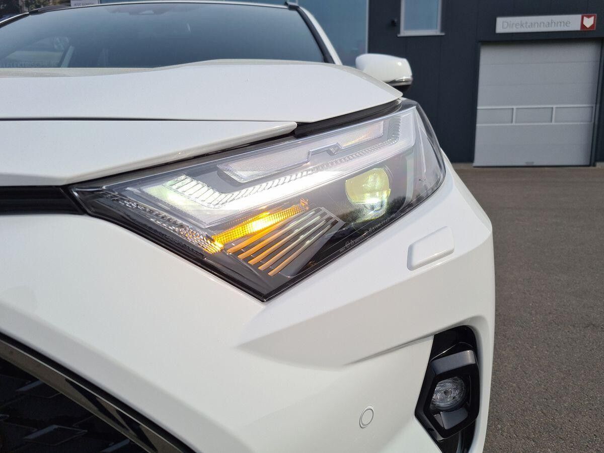 Toyota RAV 4 2.5 Plug-in Hybrid - LED+SHZ+RFK